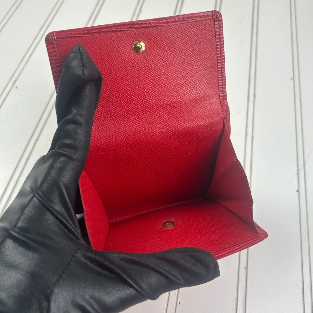 Louis Vuitton Vintage Red Epi Elise Wallet - Picture 5 of 11